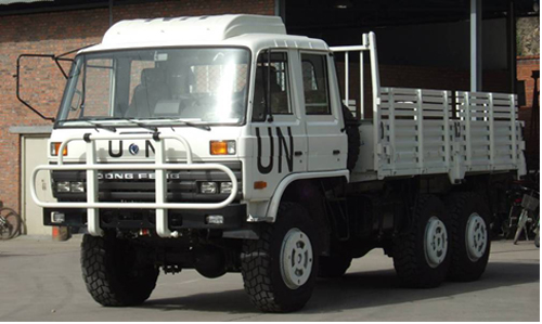 東風EQ2102N 6×6維和部隊用軍車