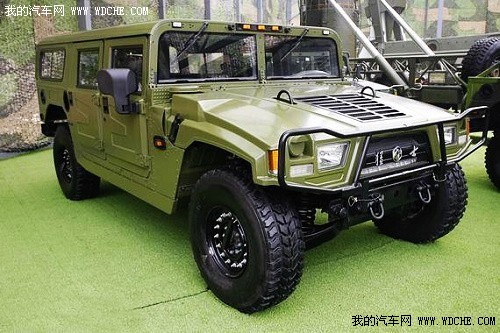 高機動性軍用越野車 東風猛士跨越式